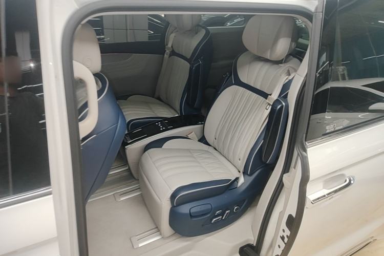 Used Roewe iMAX8 2022 400TGI Prestige Edition Left Rear Seat
