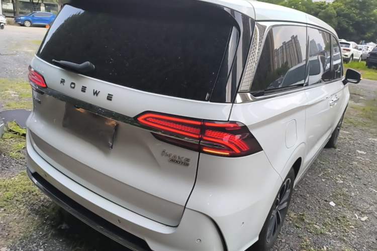 Used Roewe iMAX8 2022 400TGI Ultimate Edition Rear Right 45 Deg