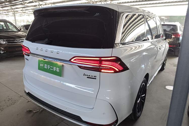 Used Roewe iMAX8 2022 400TGI Ultimate Edition Rear Right 45 Deg