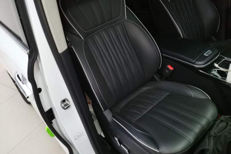 Used Roewe iMAX8 2022 400TGI Prestige Edition Right Front Seat