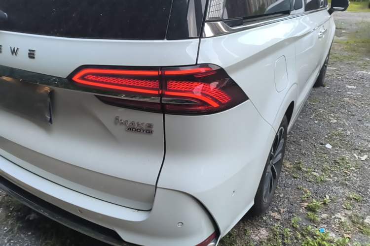 Used Roewe iMAX8 2022 400TGI Ultimate Edition Right Rear Taillight