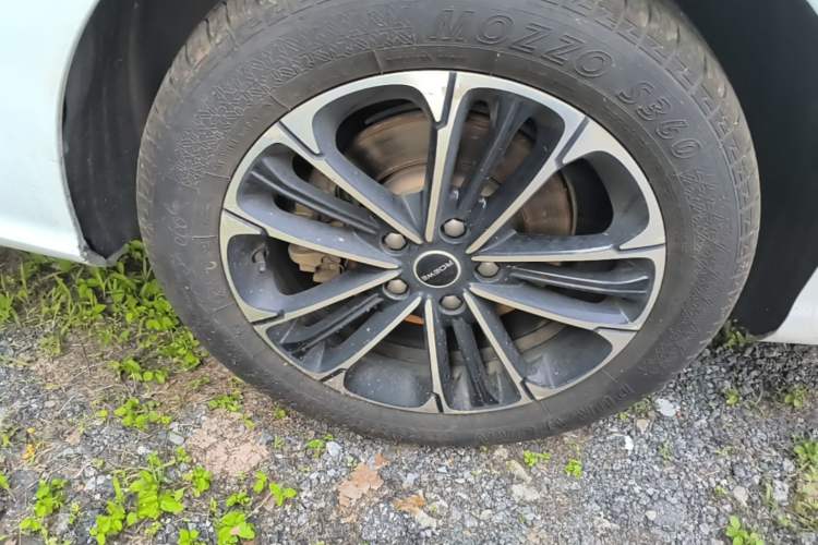Used Roewe iMAX8 2022 400TGI Ultimate Edition Right Rear Wheel Hub