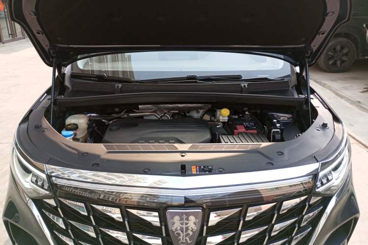 Used Roewe iMAX8 2023 400TGI Comfort Edition Engine Bay
