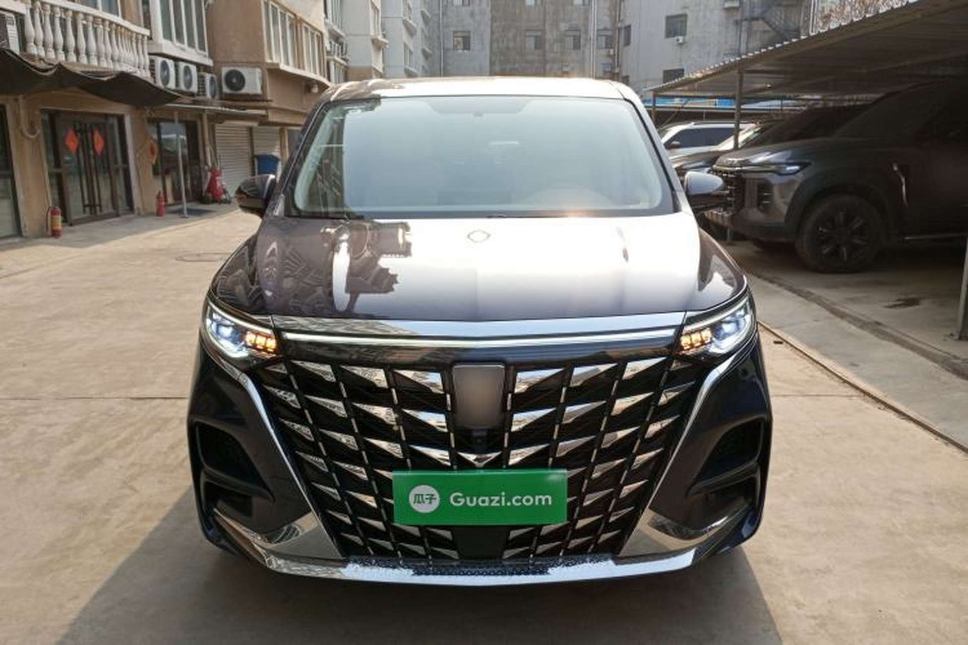 Used Roewe iMAX8 2023 400TGI Comfort Edition Front