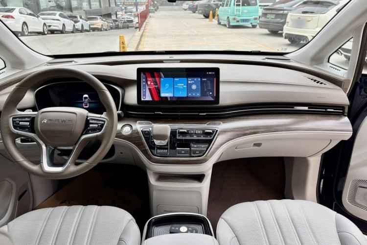 Used Roewe iMAX8 2023 400TGI Comfort Edition Interior 1