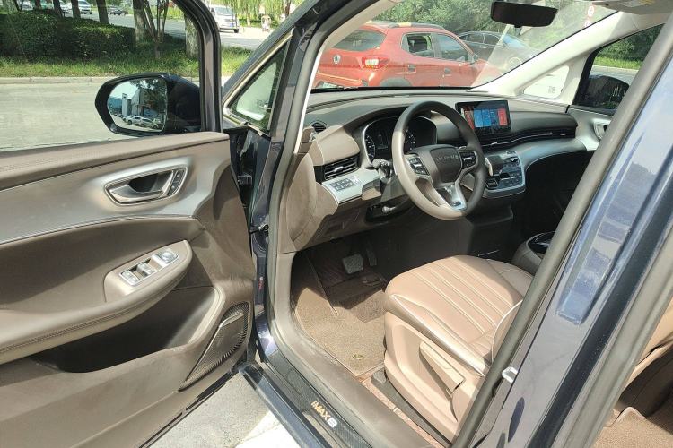 Used Roewe iMAX8 2023 400TGI Comfort Edition Interior 2