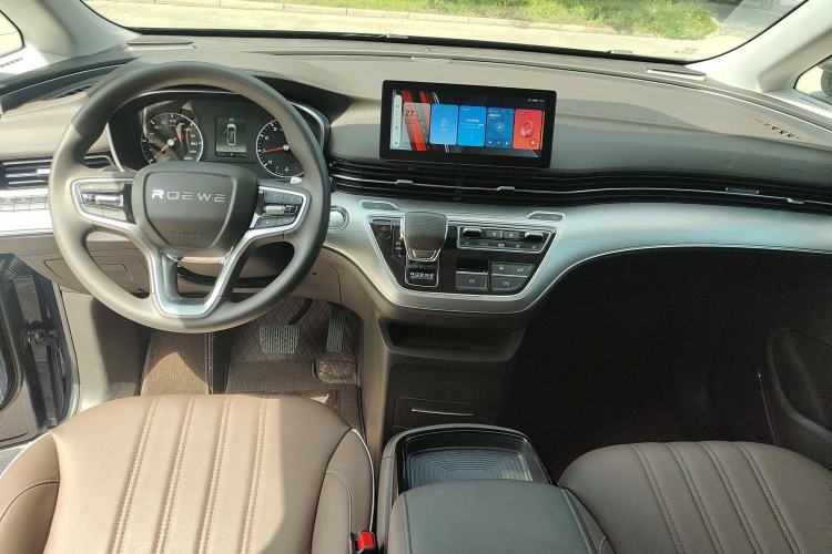 Used Roewe iMAX8 2023 400TGI Comfort Edition Interior 3