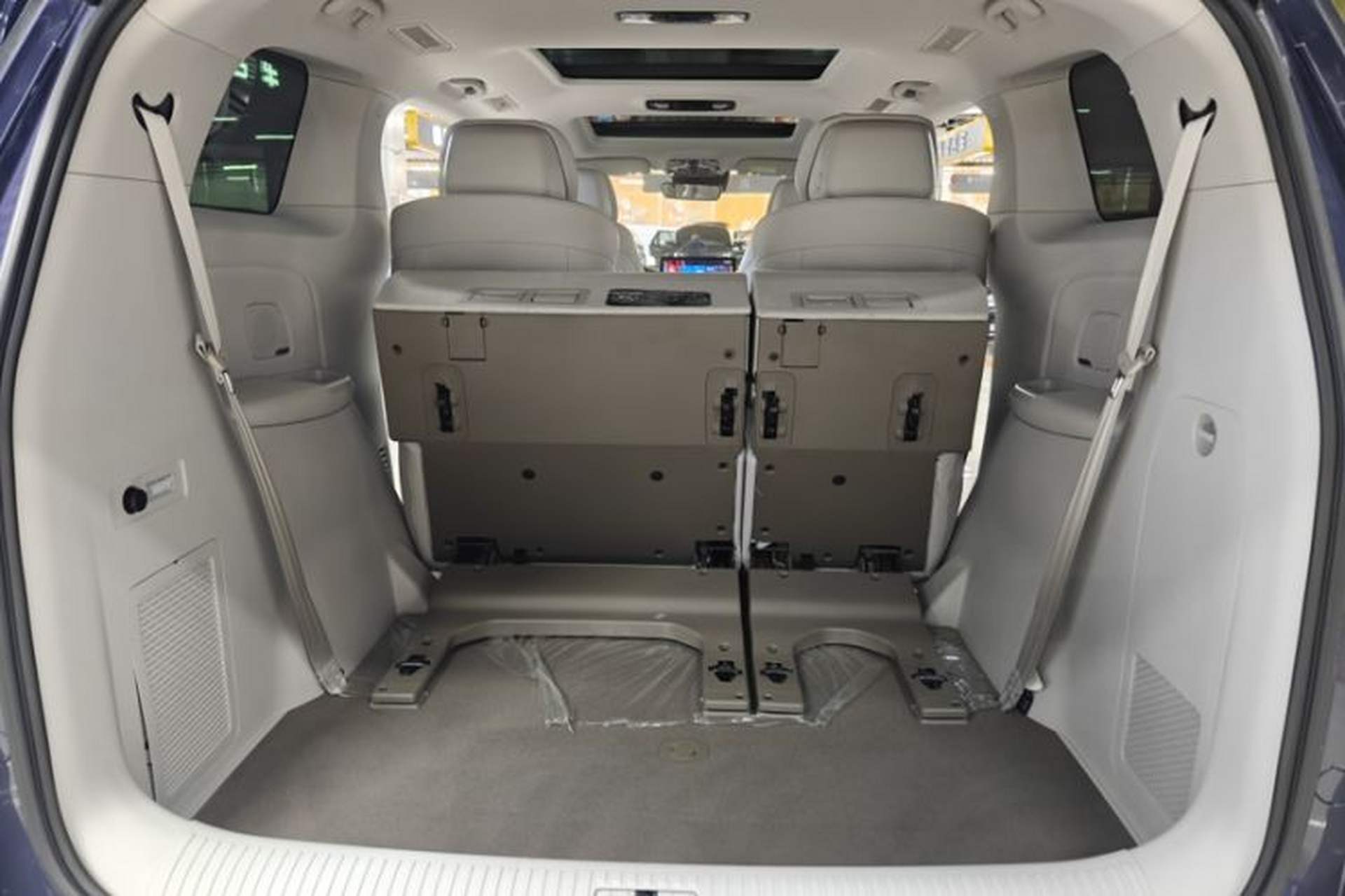 Used Roewe iMAX8 2023 400TGI Comfort Edition Interior 4