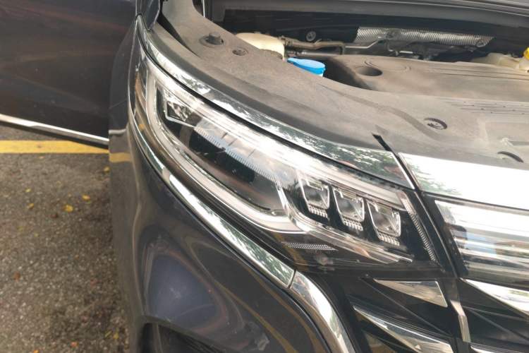 Used Roewe iMAX8 2023 400TGI Comfort Edition Right Front Headlight