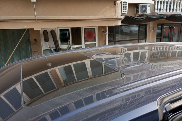 Used Roewe iMAX8 2023 400TGI Comfort Edition Roof