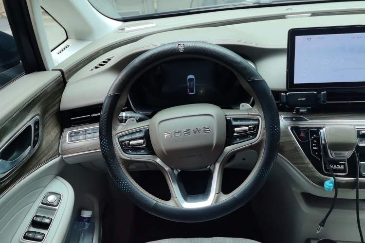 Used Roewe iMAX8 2023 400TGI Comfort Edition Steering Wheel