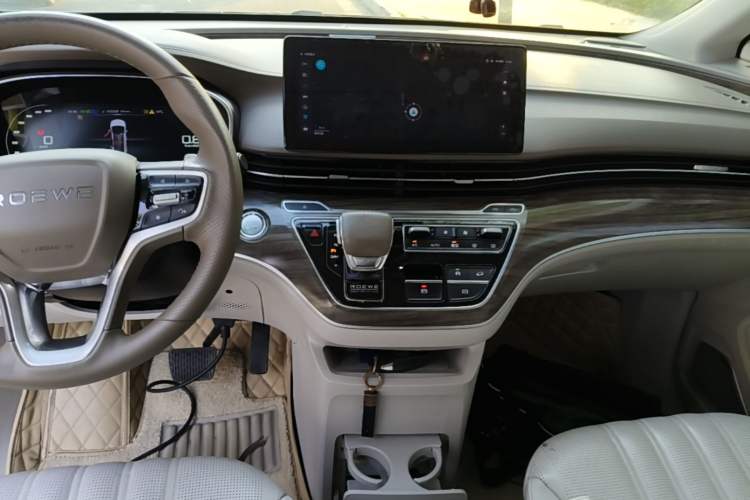 Used Roewe iMAX8 2023 400TGI Comfort Edition Audio And AC Panel