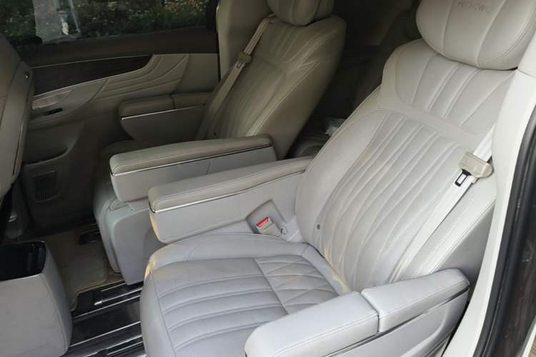 Used Roewe iMAX8 2023 400TGI Comfort Edition Left Rear Seat