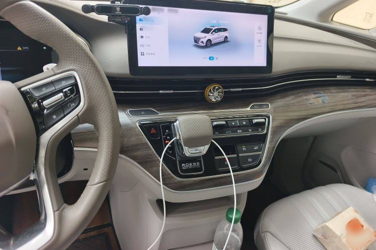 Used Roewe iMAX8 2023 400TGI Comfort Edition Audio And AC Panel