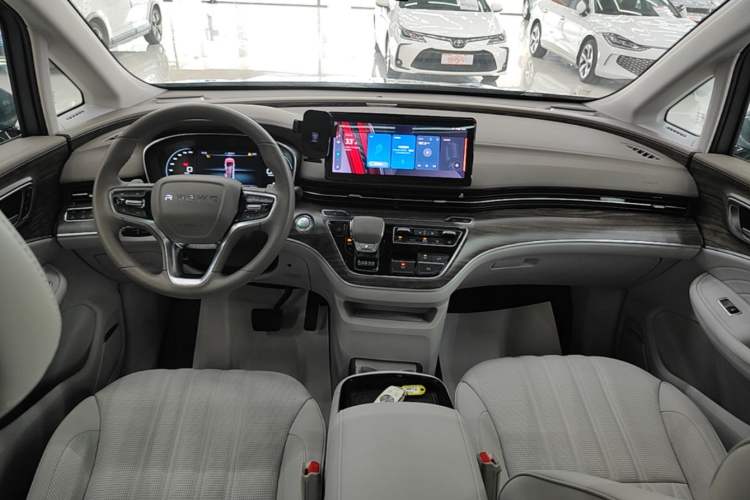 Used Roewe iMAX8 2023 400TGI Comfort Edition Center Console