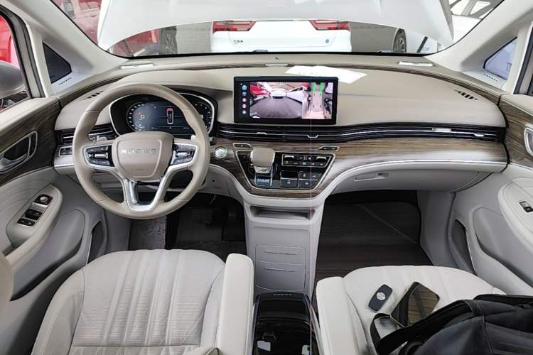 Used Roewe iMAX8 2023 400TGI Comfort Edition Center Console