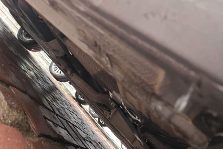 Used Roewe iMAX8 2023 400TGI Comfort Edition Chassis Front Right