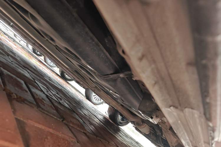 Used Roewe iMAX8 2023 400TGI Comfort Edition Chassis Rear Right