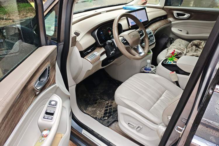 Used Roewe iMAX8 2023 400TGI Comfort Edition Driver Seat
