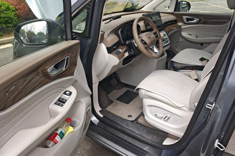 Used Roewe iMAX8 2023 400TGI Comfort Edition Driver Seat