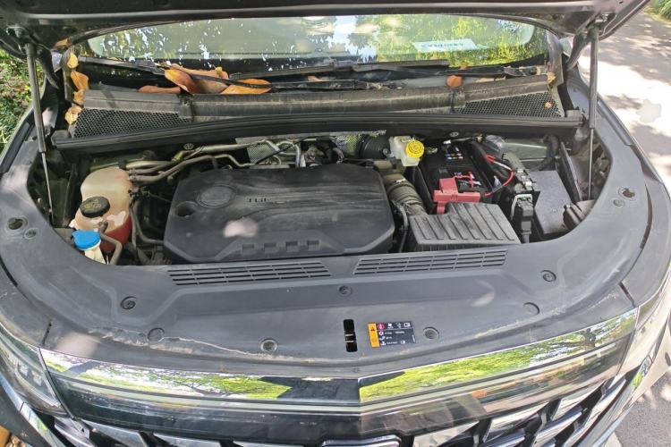 Used Roewe iMAX8 2023 400TGI Comfort Edition Engine Bay