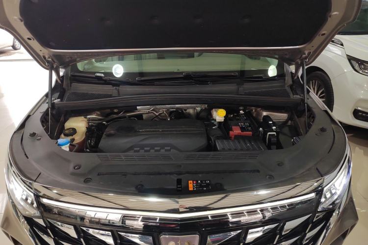 Used Roewe iMAX8 2023 400TGI Comfort Edition Engine Bay