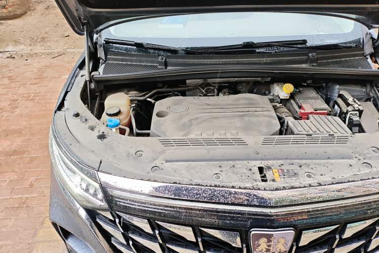 Used Roewe iMAX8 2023 400TGI Comfort Edition Engine Bay Right