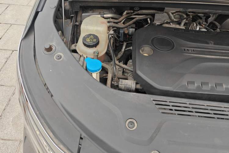 Used Roewe iMAX8 2023 400TGI Comfort Edition Engine Bay Right