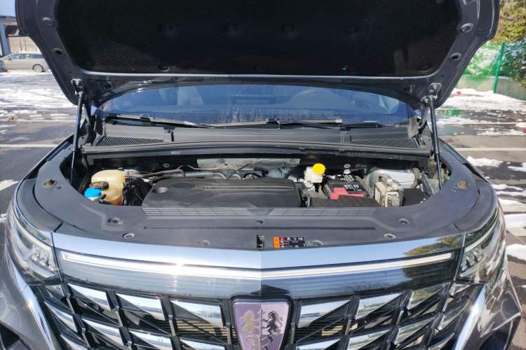 Used Roewe iMAX8 2023 400TGI Elite Edition Engine Bay