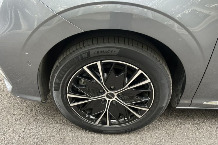 Used Roewe iMAX8 2023 400TGI Premium Edition Exterior 10