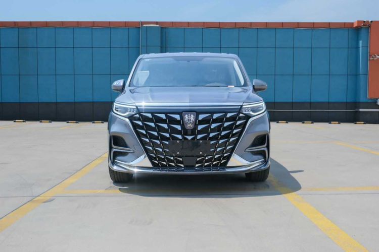Used Roewe iMAX8 2023 400TGI Comfort Edition Exterior 2