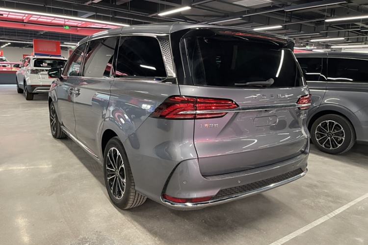 Used Roewe iMAX8 2023 400TGI Comfort Edition Exterior 3
