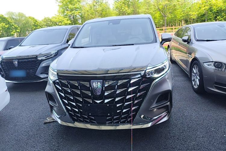 Used Roewe iMAX8 2023 400TGI Comfort Edition Front