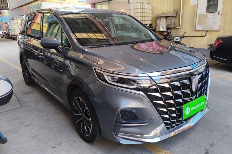 Used Roewe iMAX8 2023 400TGI Comfort Edition Front Right 45 Deg