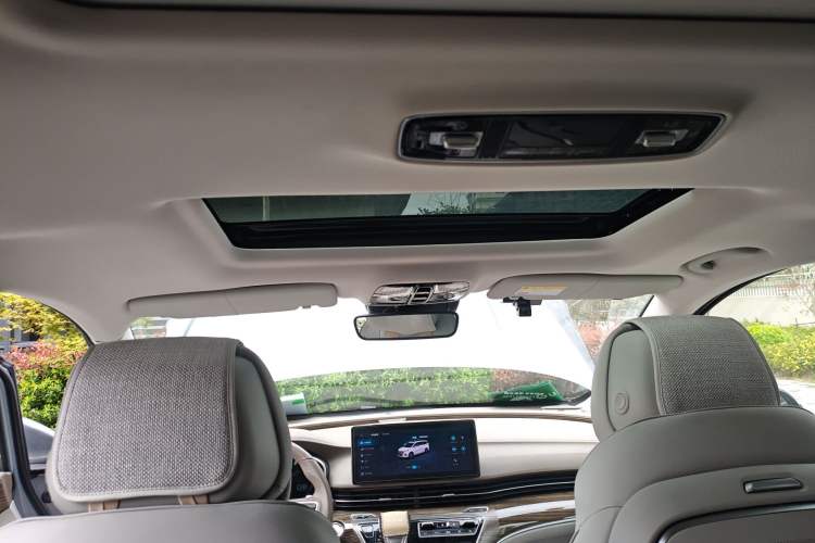 Used Roewe iMAX8 2023 400TGI Comfort Edition Headliner