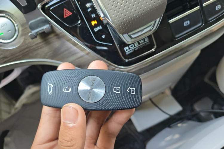 Used Roewe iMAX8 2023 400TGI Comfort Edition Interior 1