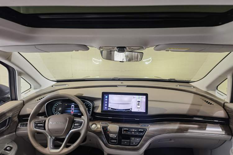 Used Roewe iMAX8 2023 400TGI Comfort Edition Interior 1