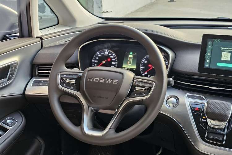 Used Roewe iMAX8 2023 400TGI Comfort Edition Interior 13
