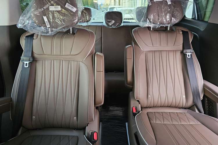 Used Roewe iMAX8 2023 400TGI Comfort Edition Interior 14