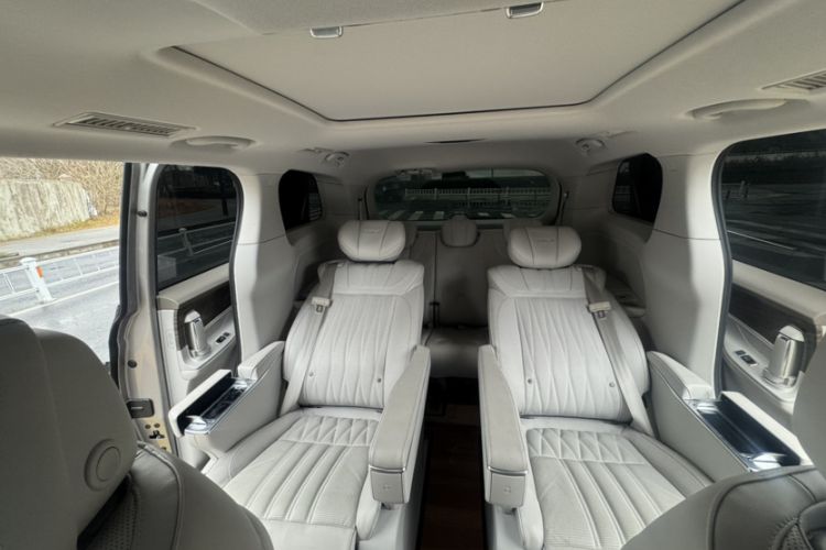 Used Roewe iMAX8 2023 400TGI Comfort Edition Interior 4