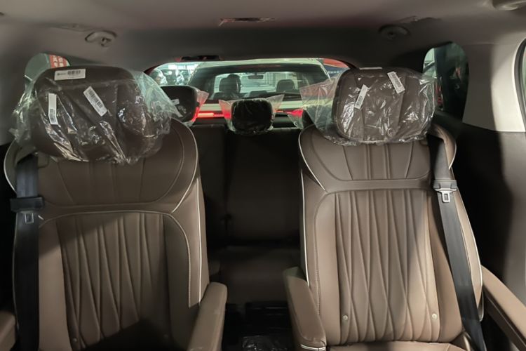 Used Roewe iMAX8 2023 400TGI Comfort Edition Interior 5