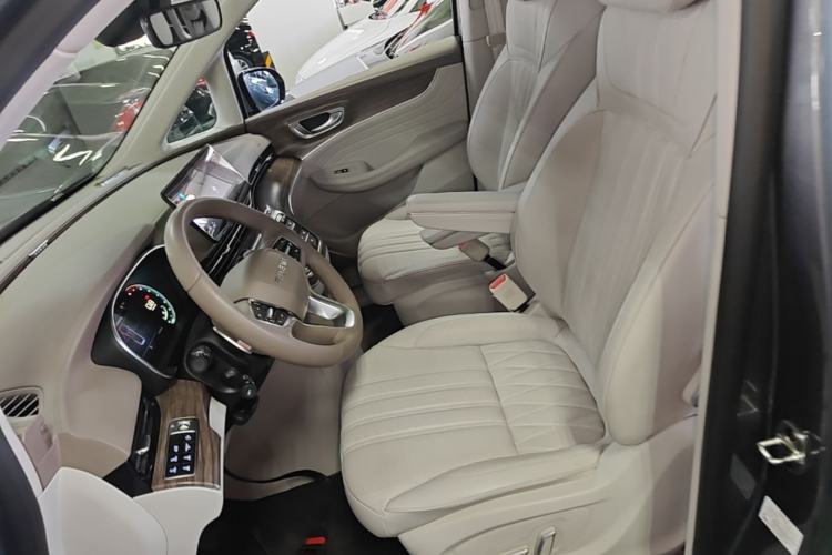 Used Roewe iMAX8 2023 400TGI Comfort Edition Left Front Seat