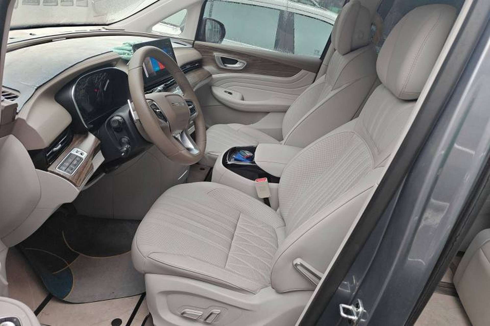 Used Roewe iMAX8 2023 400TGI Comfort Edition Left Front Seat