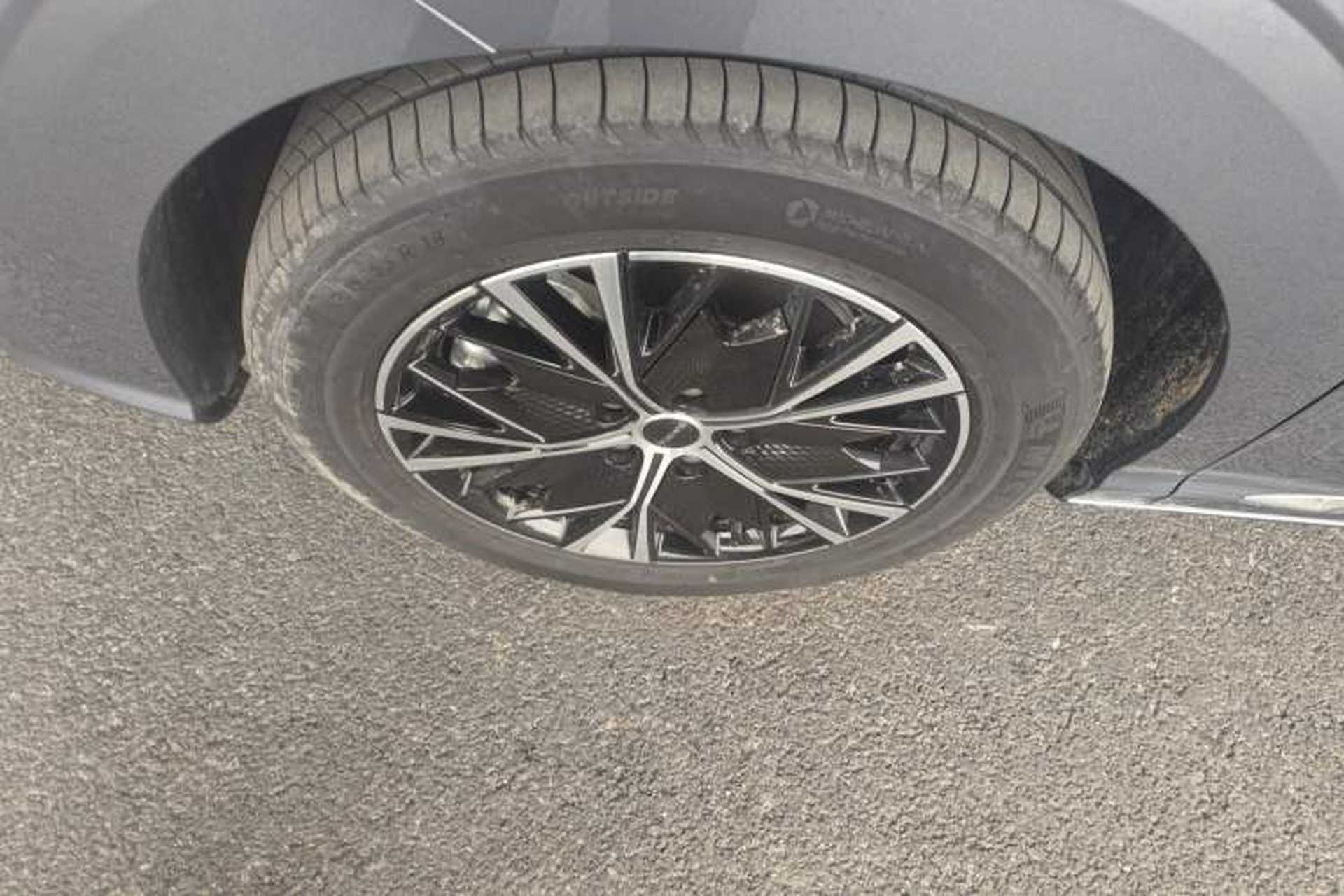 Used Roewe iMAX8 2023 400TGI Comfort Edition Left Front Wheel Hub
