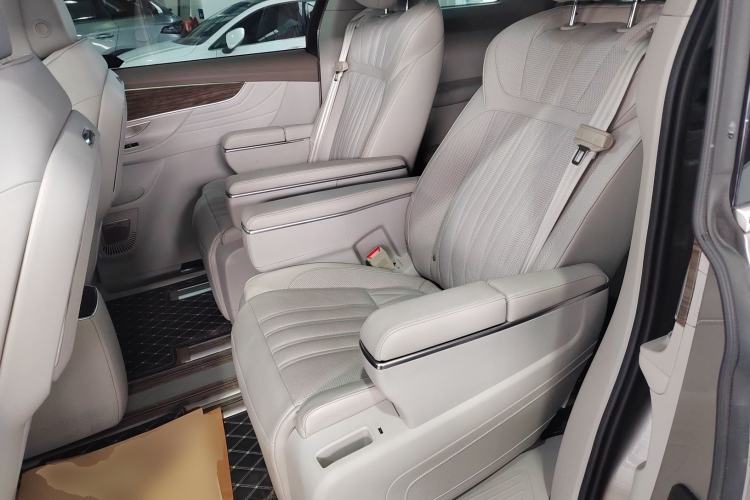 Used Roewe iMAX8 2023 400TGI Comfort Edition Left Rear Seat