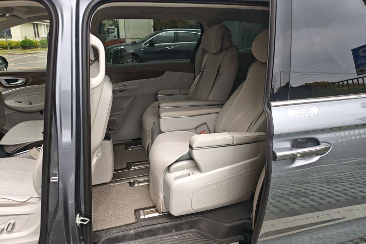 Used Roewe iMAX8 2023 400TGI Comfort Edition Left Rear Seat
