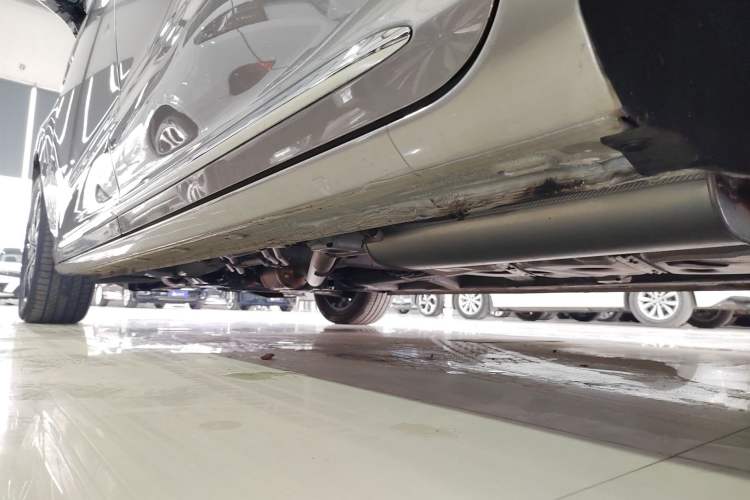 Used Roewe iMAX8 2023 400TGI Comfort Edition Left Side Sill