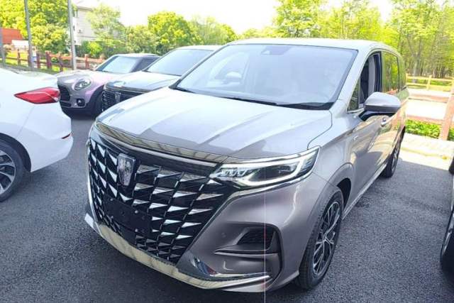 Used Roewe iMAX8 2023 400TGI Comfort Edition