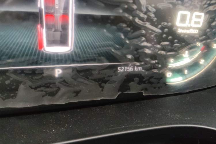Used Roewe iMAX8 2023 400TGI Comfort Edition Odometer Close Up