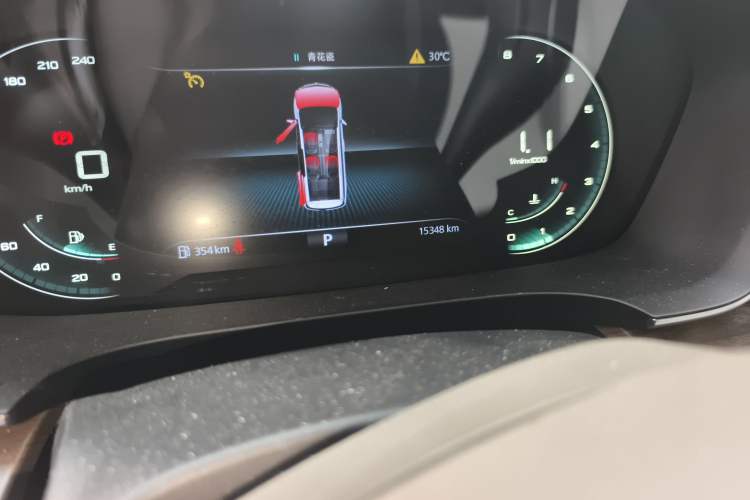 Used Roewe iMAX8 2023 400TGI Comfort Edition Odometer Close Up